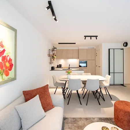 Mariella Met Parking En Zwembad Apartamento Nieuwpoort