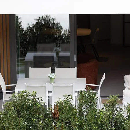 Apartment Mariella Met Parking En Zwembad