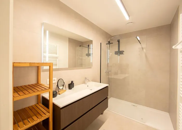 Mariella Met Parking En Zwembad * Nieuwpoort